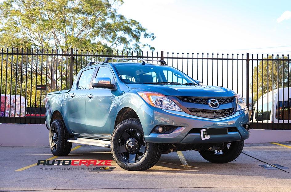 MAZDA BT 50 ROCKSTAR XD MATTE BLACK